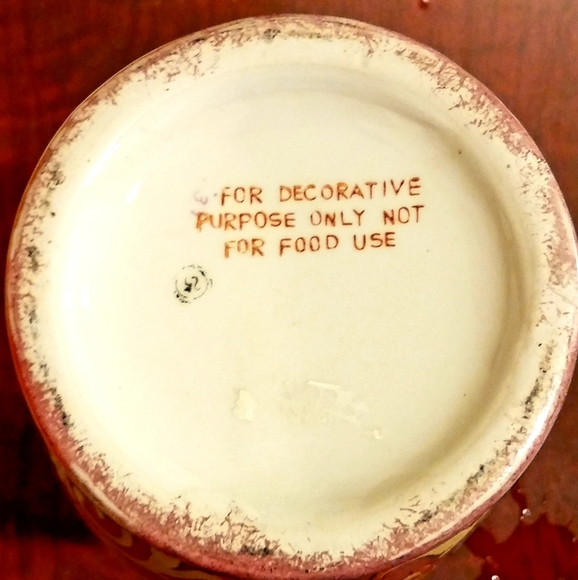 🌺SOLD🌺 Large Antique Tapestry Porcelain Vase - Picture 5 of 6